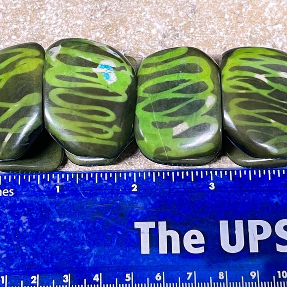 NEW TAGUA NUTS VEGETABLE IVORY GREEN TEXTURE DYED BOLD PANELS STRETCH BRACELET - Picture 4 of 7